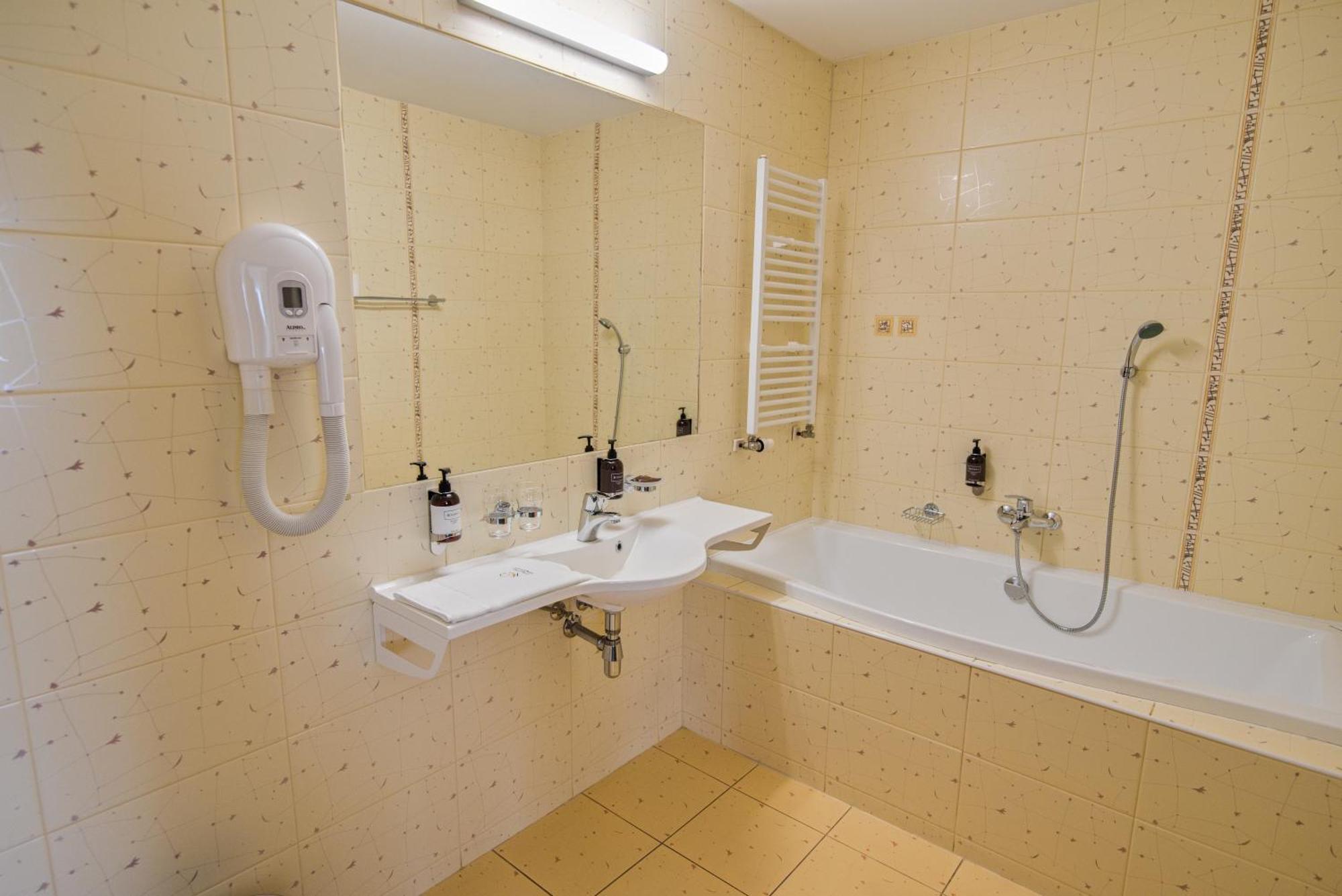 Hotel Grand Hradec Králové 외부 사진